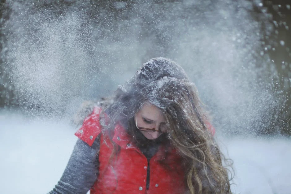 Heated apparel in outdoor winter conditions
